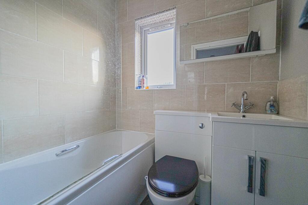 Additional image 12 of Rose Avenue, Henley-In-Arden, B95