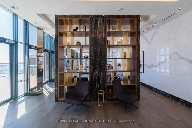 Additional image 27 of 15 Merchants' Wharf Unit 344