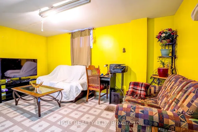 Additional image 16 of 43 Byng Ave