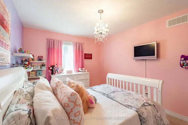 Additional image 3 of 45 Seabreeze Cres Unit 10