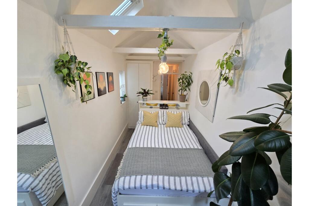 Additional image 7 of Southdown Road, Harpenden, AL5