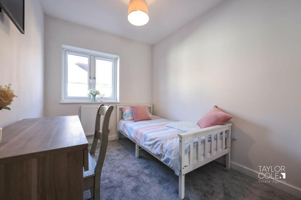 Additional image 17 of New Street, B78