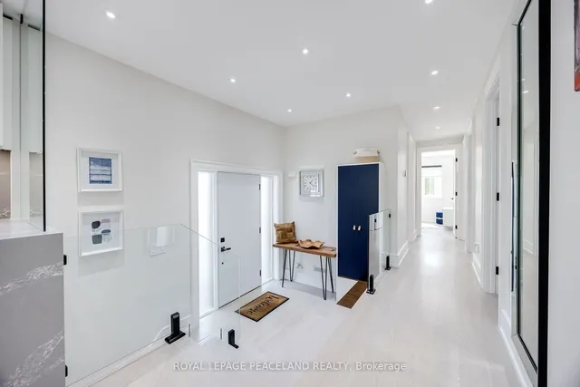 Additional image 8 of 38 Farmcrest Dr