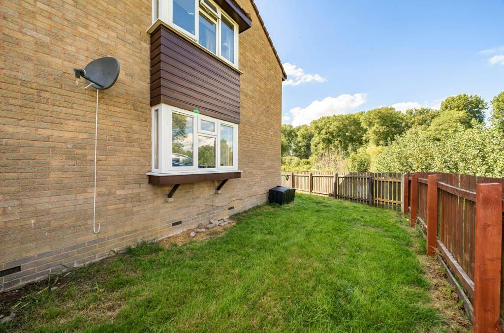 Additional image 12 of The Whithys, Street