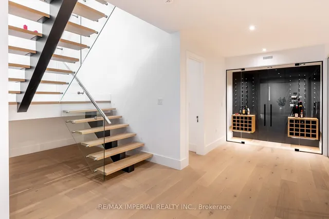 Additional image 31 of 2108 Devon Rd