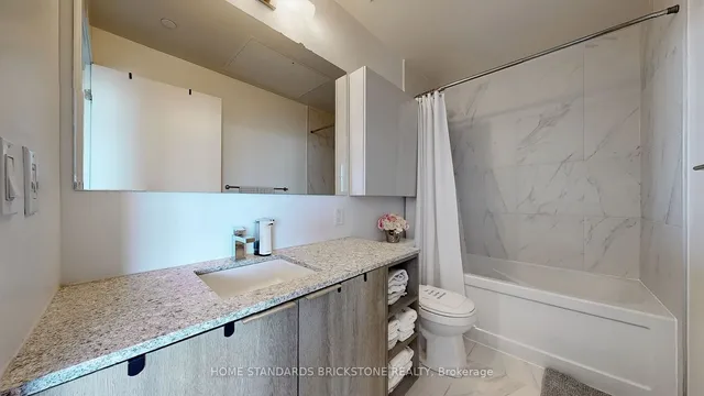 Additional image 10 of 31 Tippett Rd Unit 1005