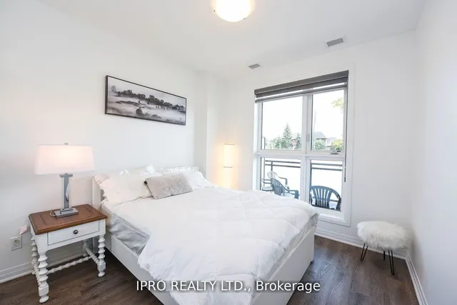 Additional image 13 of 95 Dundas St W St Unit 004