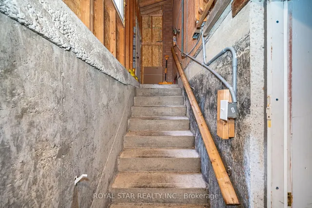 Additional image 29 of 10 Hedgerow Ave