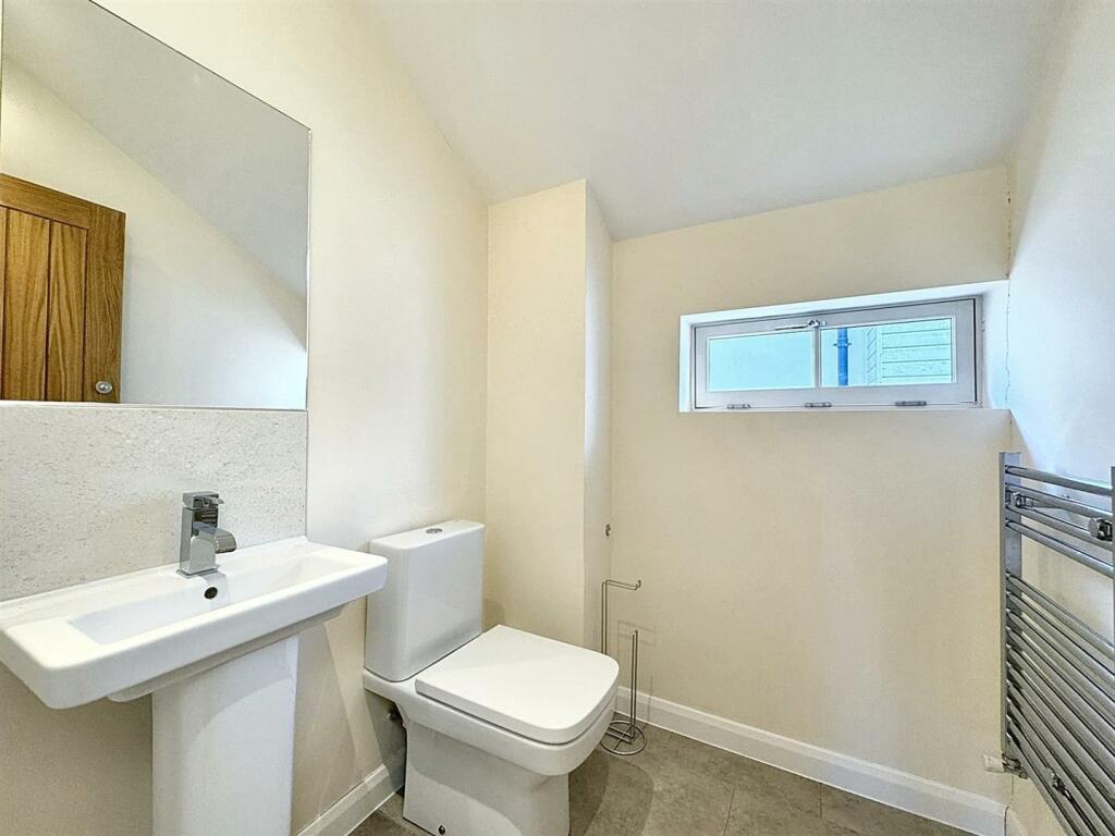 Additional image 16 of High Street, Oakhill