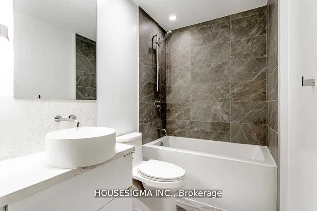 Additional image 12 of 185 Roehampton Ave Unit 3406