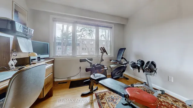 Additional image 21 of 15 Foxwarren Dr