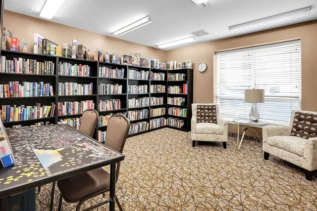 Additional image 24 of 3000 Creekside Dr Unit 807