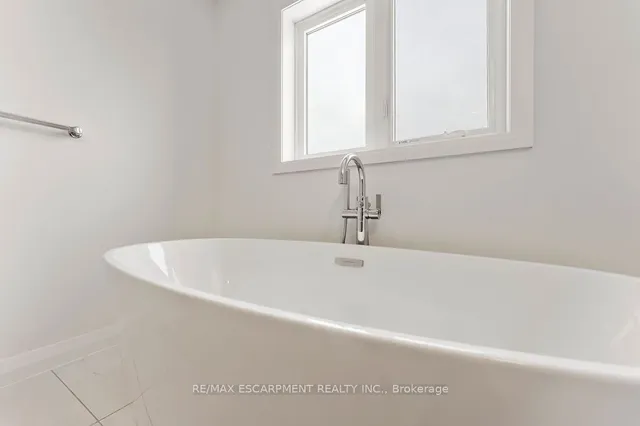 Additional image 31 of 199 Alessio Dr