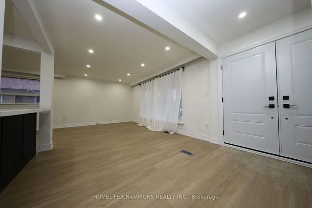 Additional image 2 of 25 Crusader St