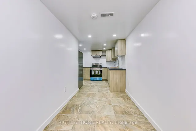 Additional image 30 of 77 Hope Ave