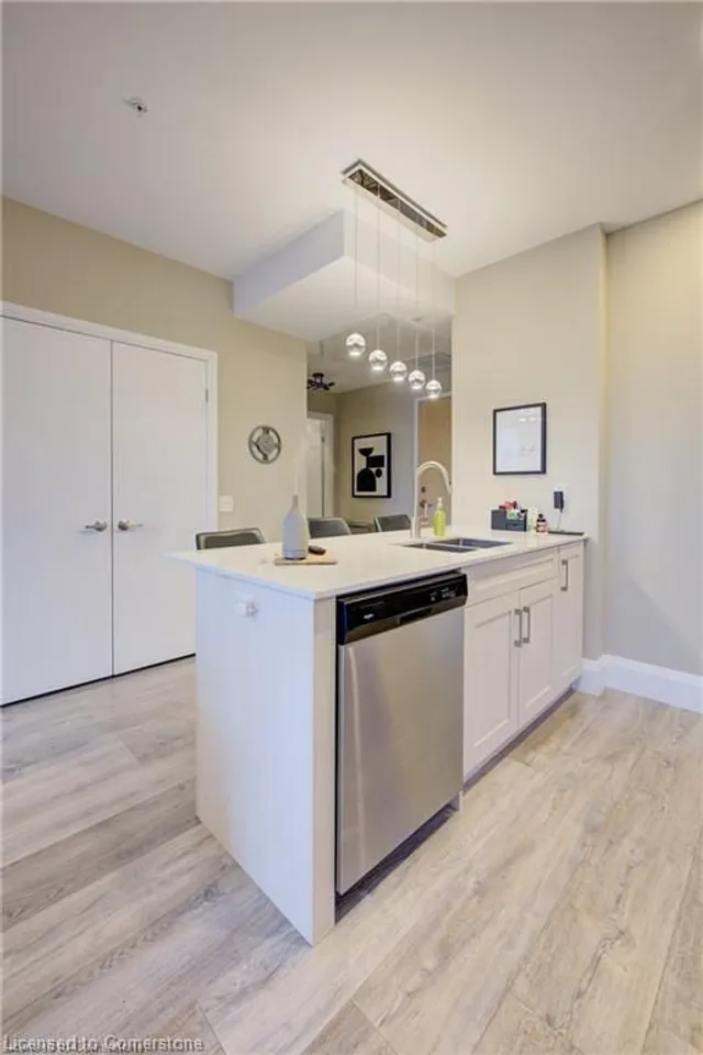 Additional image 14 of 60 Charles St Unit 604
