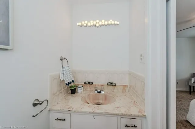 Additional image 31 of 203 Farrier Dr