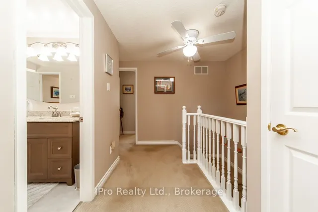 Additional image 23 of 847 Cedarbrae Ave