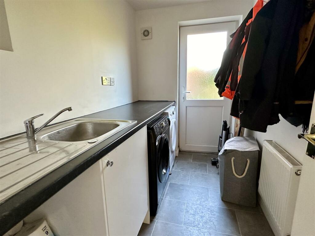 Additional image 14 of Fairwater Crescent, Alcester