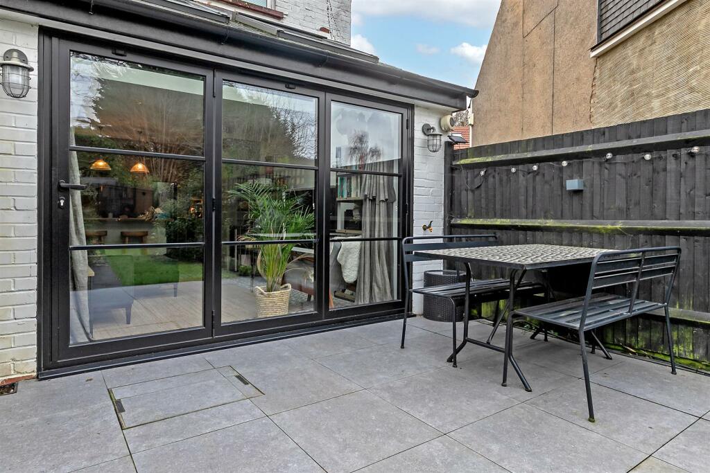 Additional image 20 of Castle Road, St. Albans