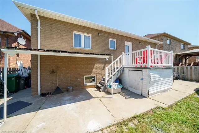 Additional image 39 of 33 Tallman St