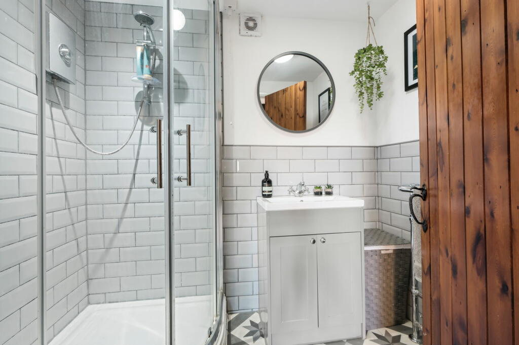 Additional image 12 of Birmingham Road, Bromsgrove, B61 0HB