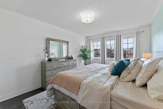 Additional image 23 of 130 Bonspiel Dr