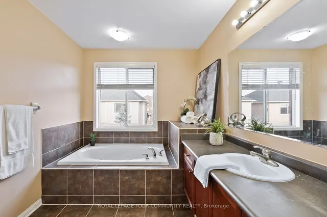 Additional image 28 of 739 Shortreed Cres