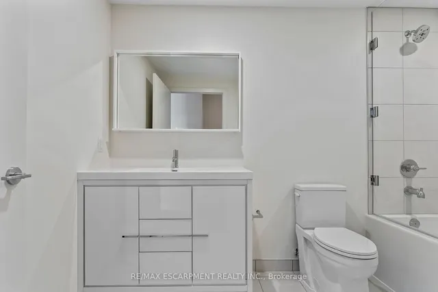 Additional image 11 of 212 King William St Unit 619