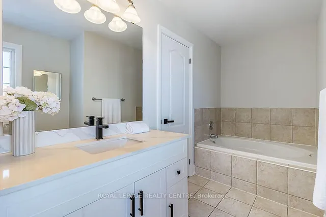 Additional image 24 of 3 Lake Louise Dr