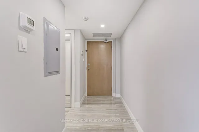 Additional image 5 of 1001 Bay St Unit 3211