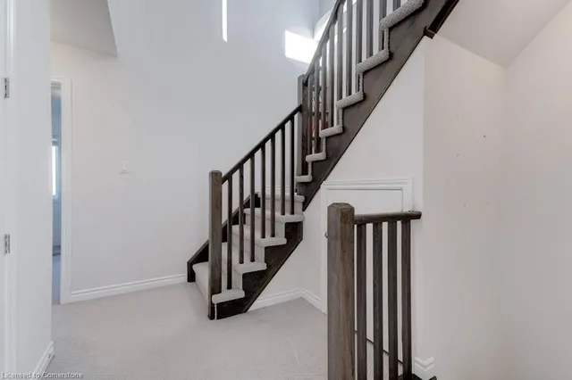 Additional image 26 of 219 Dundas St Unit 44