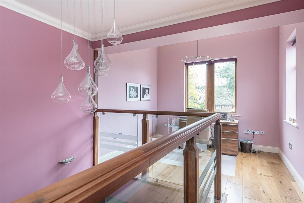 Additional image 8 of The Deerings, Harpenden