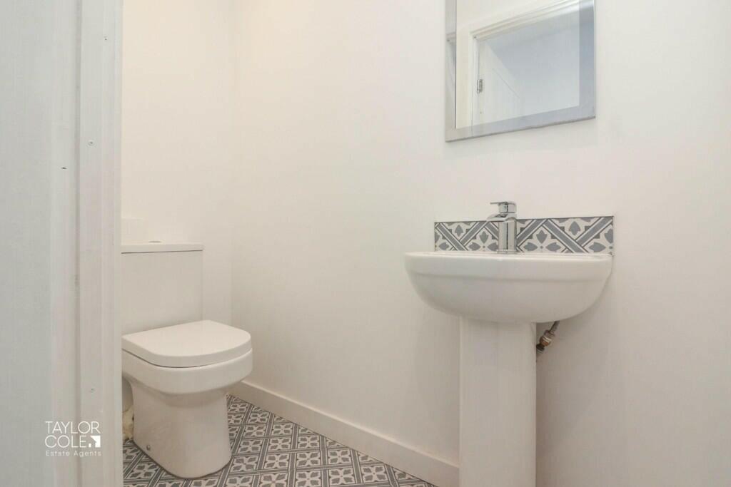 Additional image 10 of New Street, B78