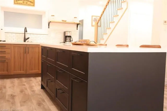 Additional image 11 of 79 Browview Dr