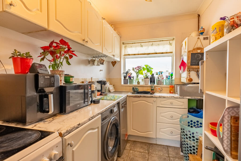 Additional image 5 of Meadow Close, London Colney, St. Albans, Hertfordshire, AL2