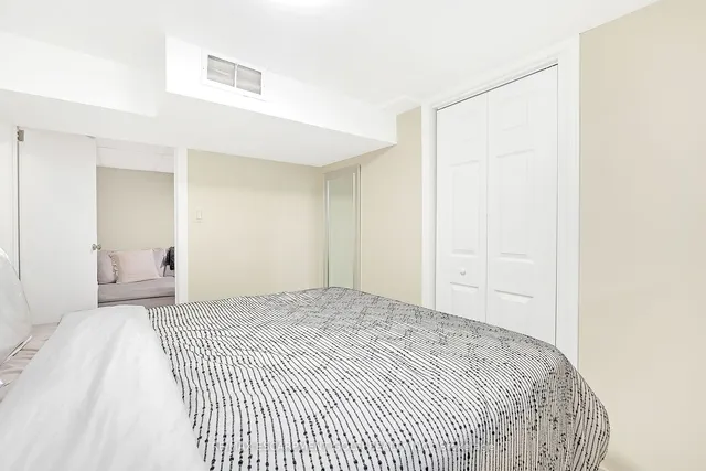 Additional image 28 of 1617 Main St