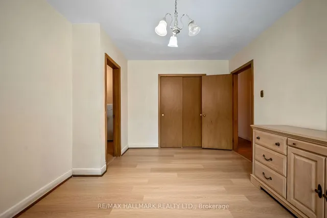 Additional image 9 of 34 Linelle St