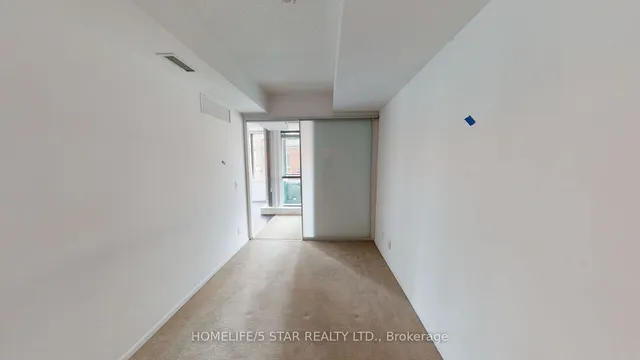 Additional image 14 of 8 Charlotte St Unit 411