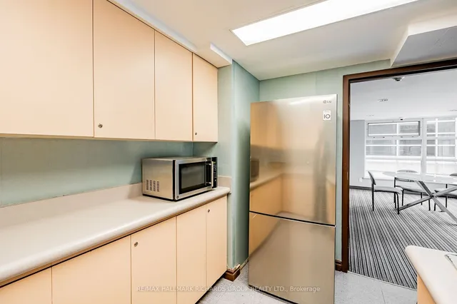 Additional image 22 of 50 Lombard St Unit 804