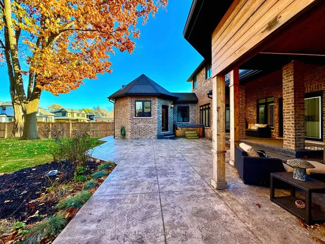 Additional image 36 of 319 Henderson Rd