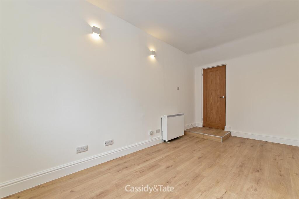 Additional image 6 of Victoria Road, Harpenden