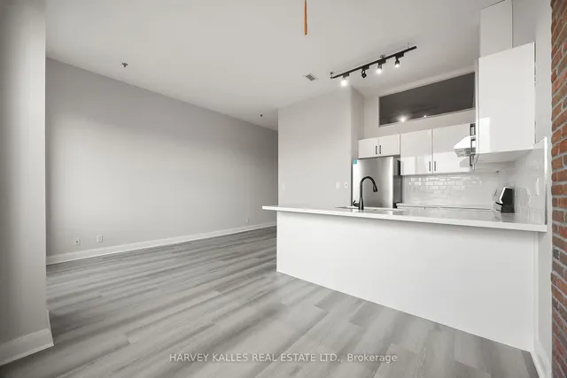 Additional image 16 of 700 King St Unit 1006