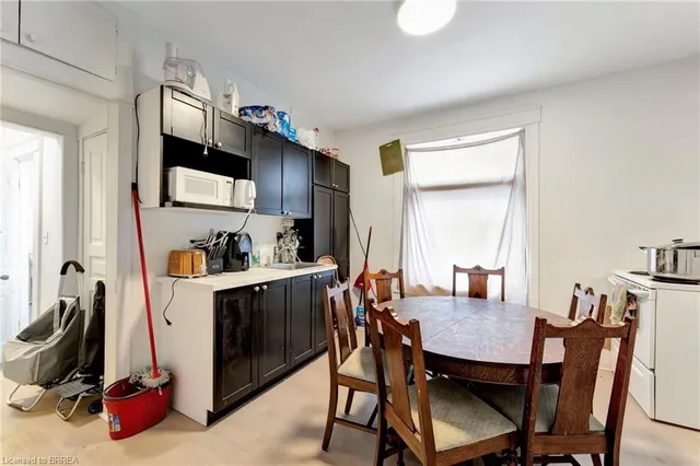 Additional image 40 of 14-20 Brubacher St