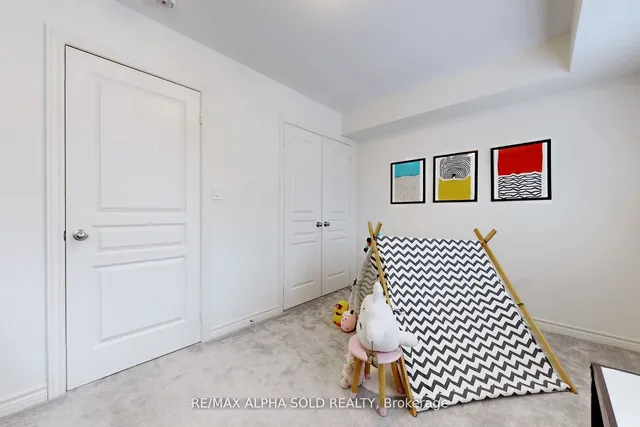 Additional image 26 of 3 Eaton Park Lane Unit 5