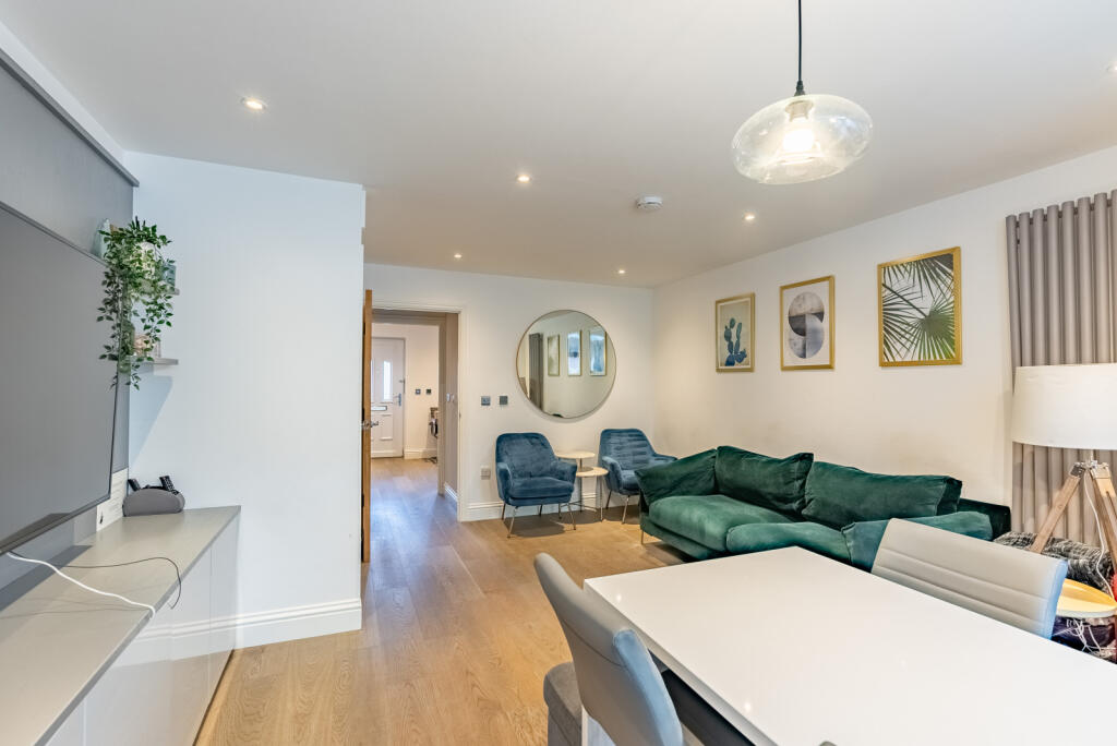 Additional image 17 of Avian Avenue, Curo Park, Frogmore, St. Albans, AL2