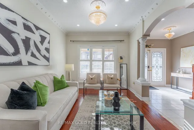 Additional image 16 of 16 Runnymede Cres