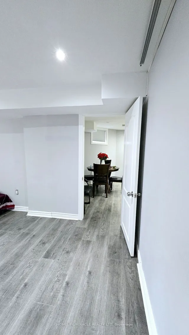 Additional image 12 of 33 Atira Ave