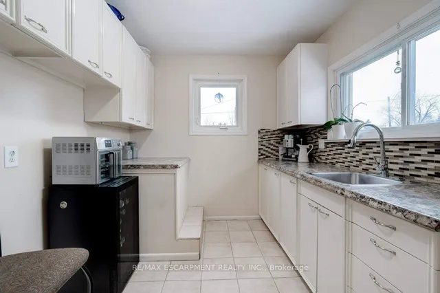 Additional image 20 of 139 West 3rd St