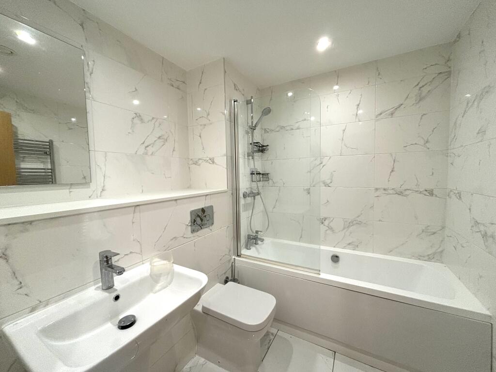 Additional image 6 of Arden Gate, B15